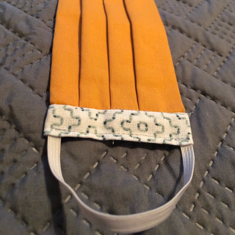 Face Mask (1) - Picture 2 of 2